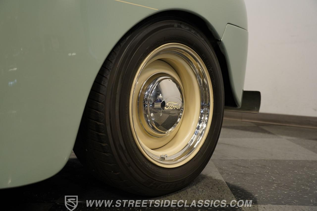 1950 Ford F-1 Restomod