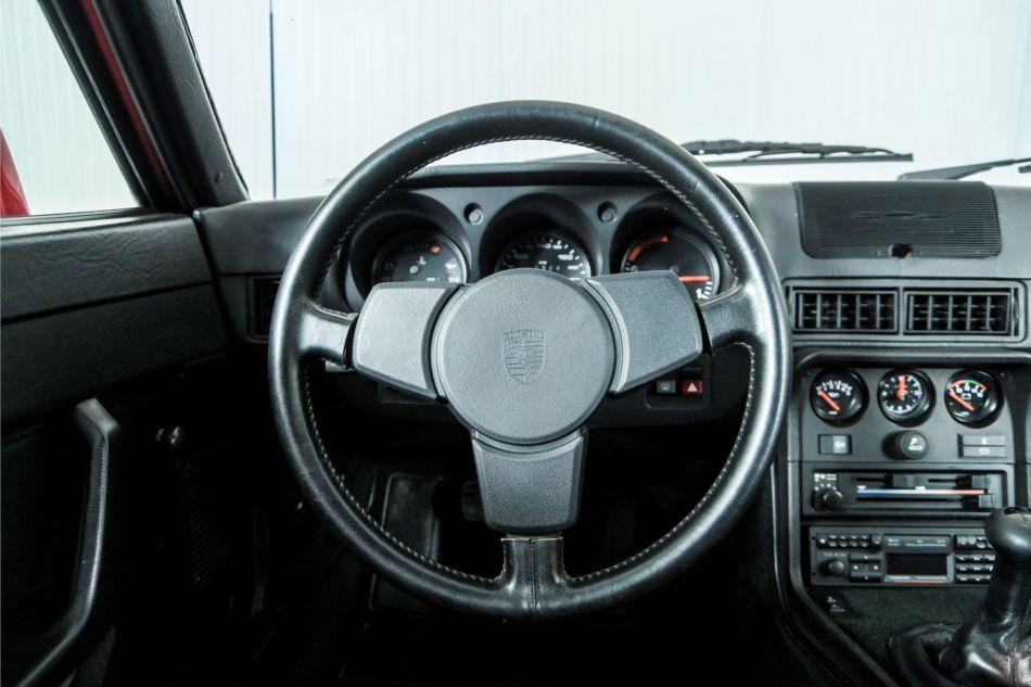 1986 Porsche 924S 2.5