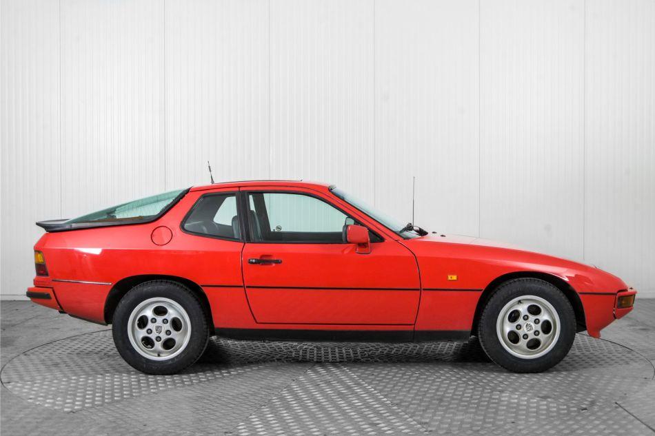 1986 Porsche 924S 2.5