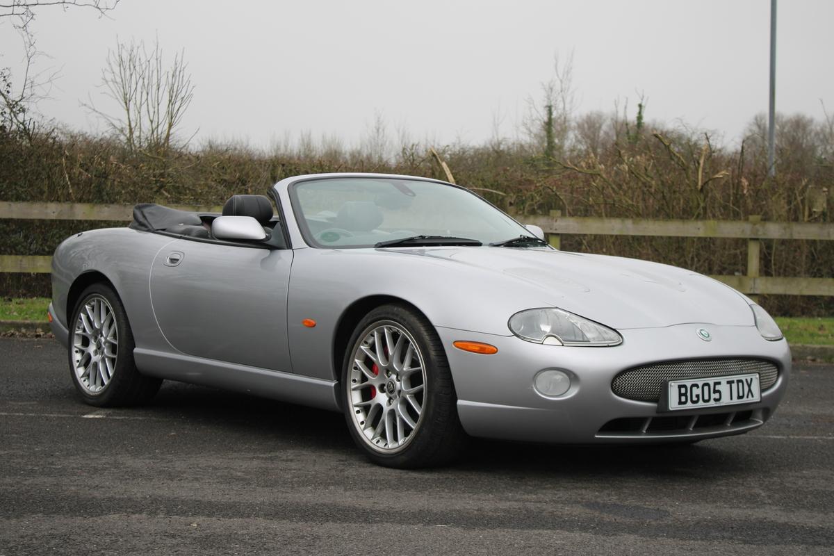 2005 Jaguar XKR CONVERTIBLE AUTO