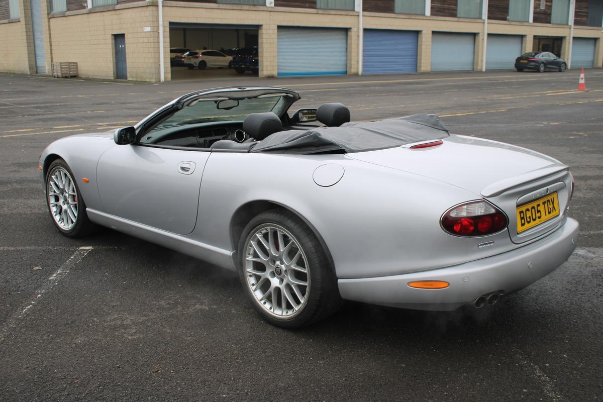 2005 Jaguar XKR CONVERTIBLE AUTO