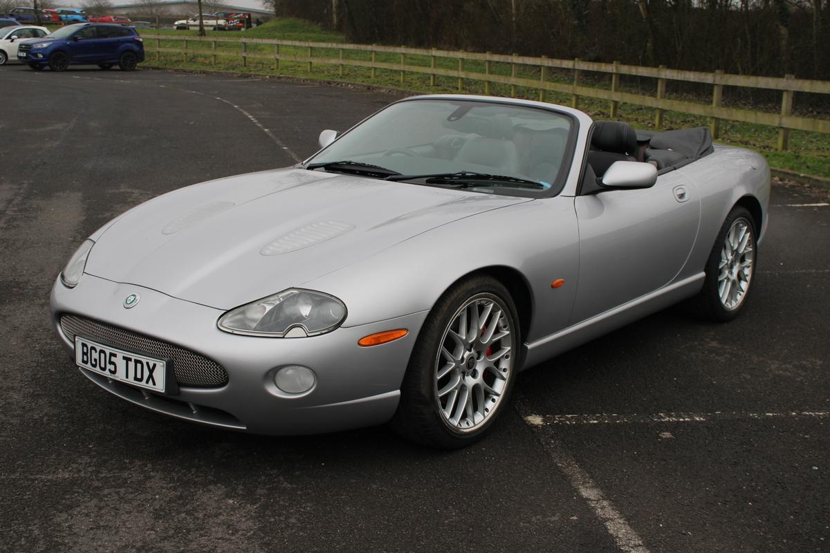 2005 Jaguar XKR CONVERTIBLE AUTO
