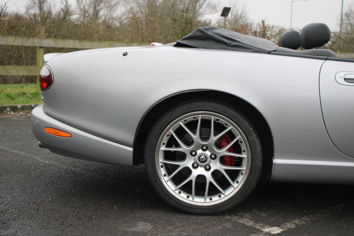 2005 Jaguar XKR CONVERTIBLE AUTO