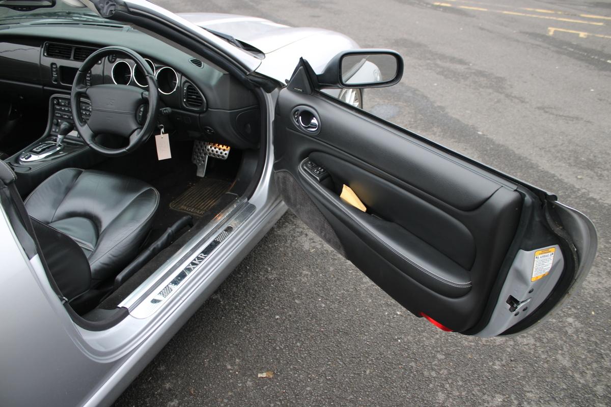 2005 Jaguar XKR CONVERTIBLE AUTO