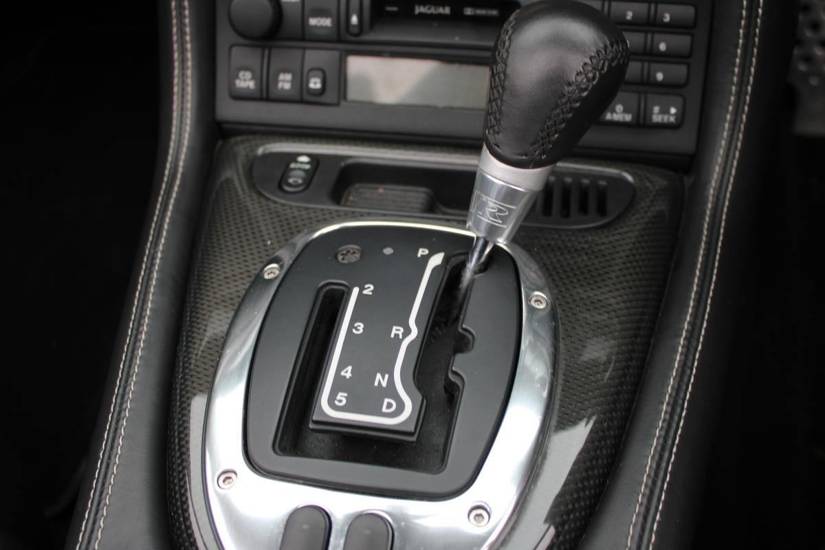 2005 Jaguar XKR CONVERTIBLE AUTO