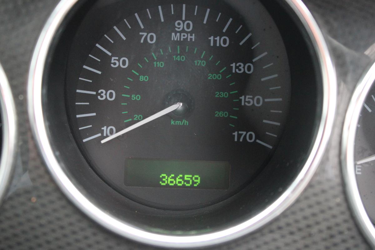 2005 Jaguar XKR CONVERTIBLE AUTO