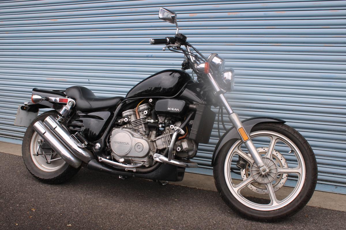 1986 Honda SUPER MAGNA 700