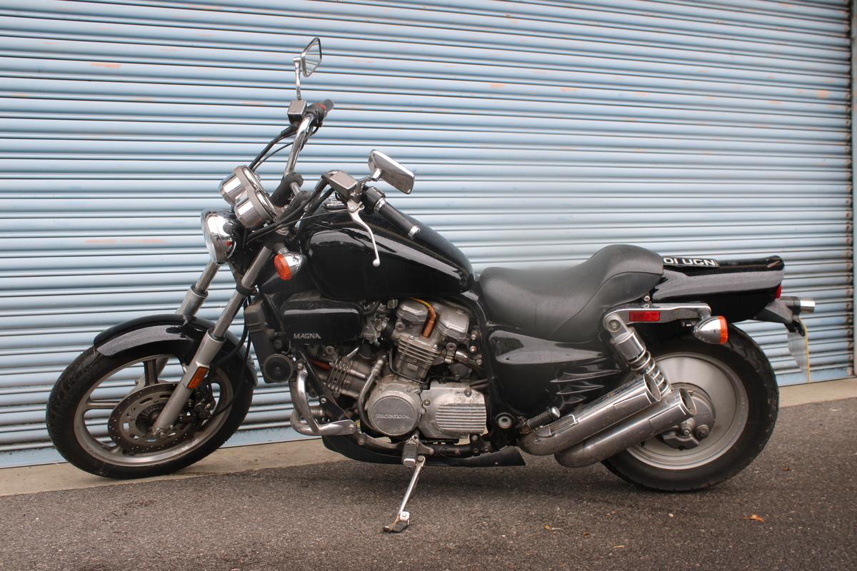 1986 Honda SUPER MAGNA 700