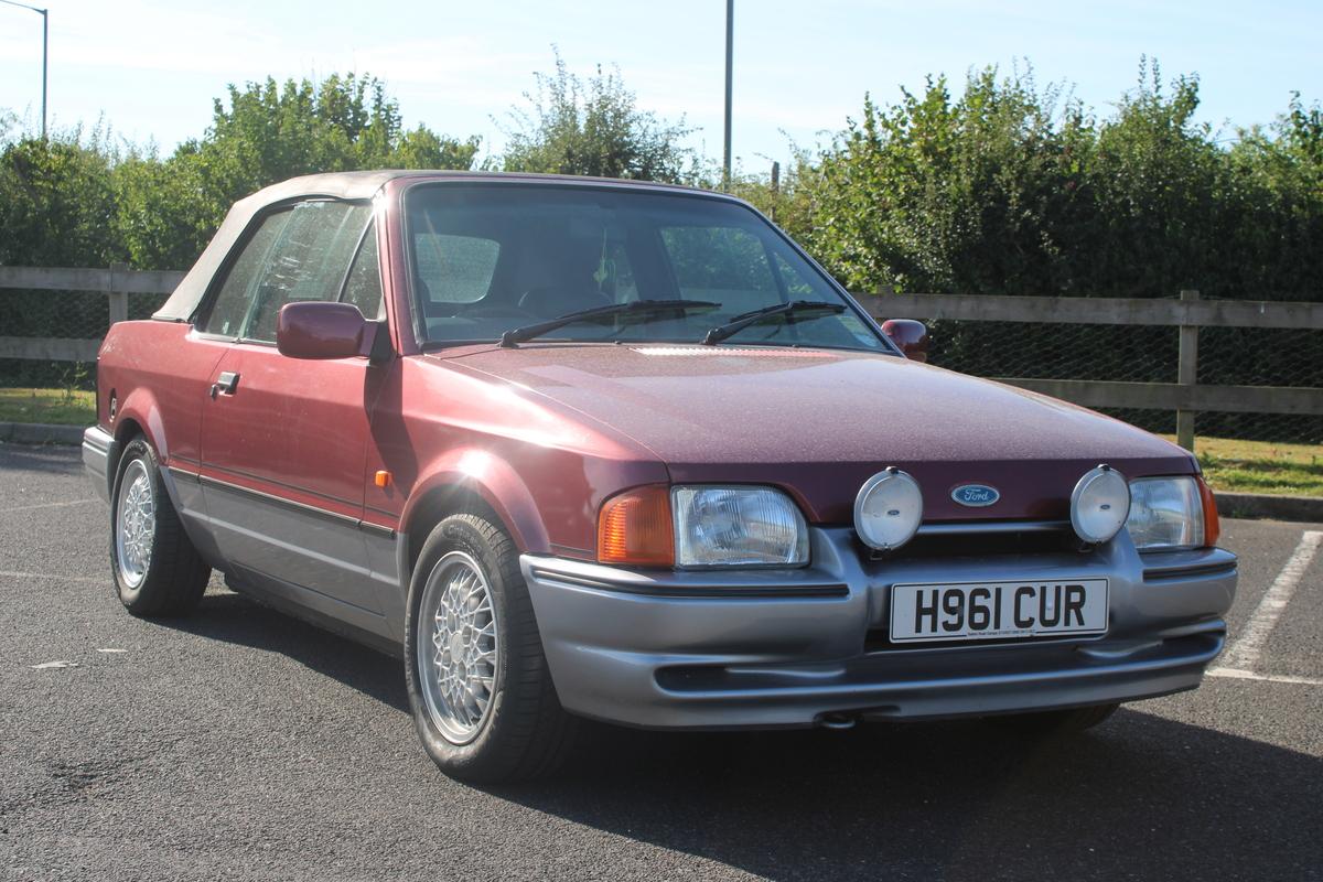 1990 Ford ESCORT XR3I CONVERTIBLE