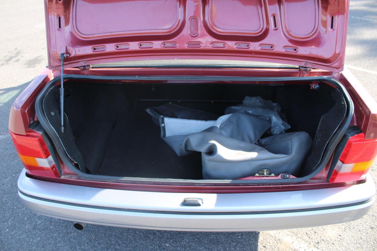 1990 Ford ESCORT XR3I CONVERTIBLE