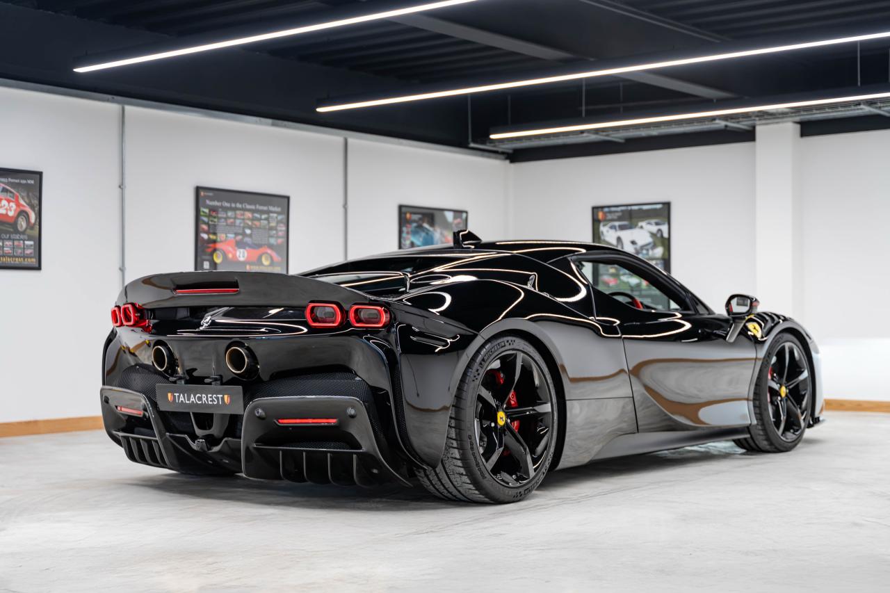 2021 Ferrari SF90 STRADALE