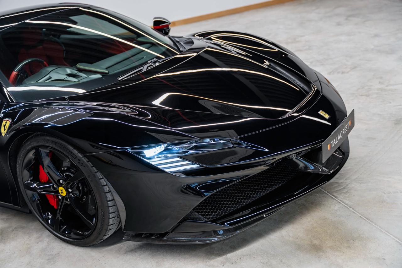 2021 Ferrari SF90 STRADALE
