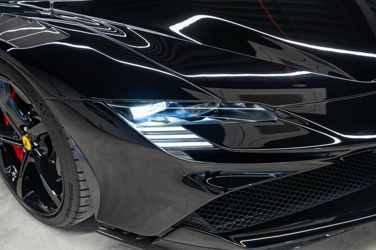 2021 Ferrari SF90 STRADALE