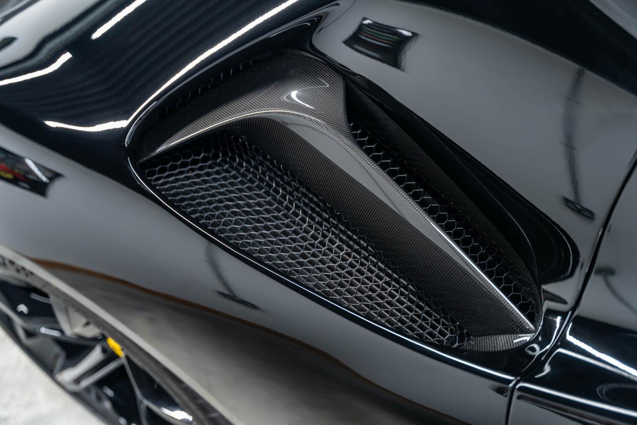 2021 Ferrari SF90 STRADALE