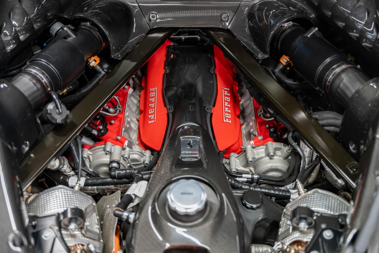 2021 Ferrari SF90 STRADALE