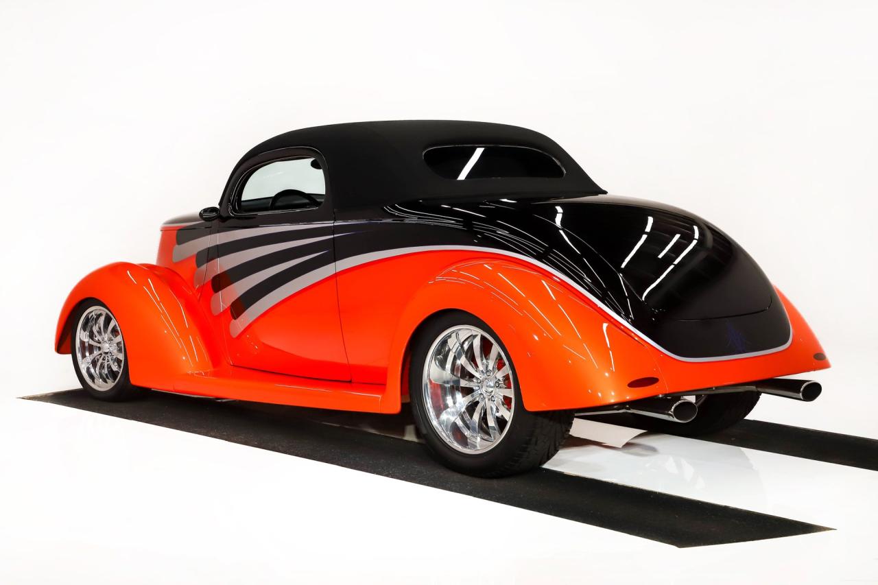 1937 Ford Custom