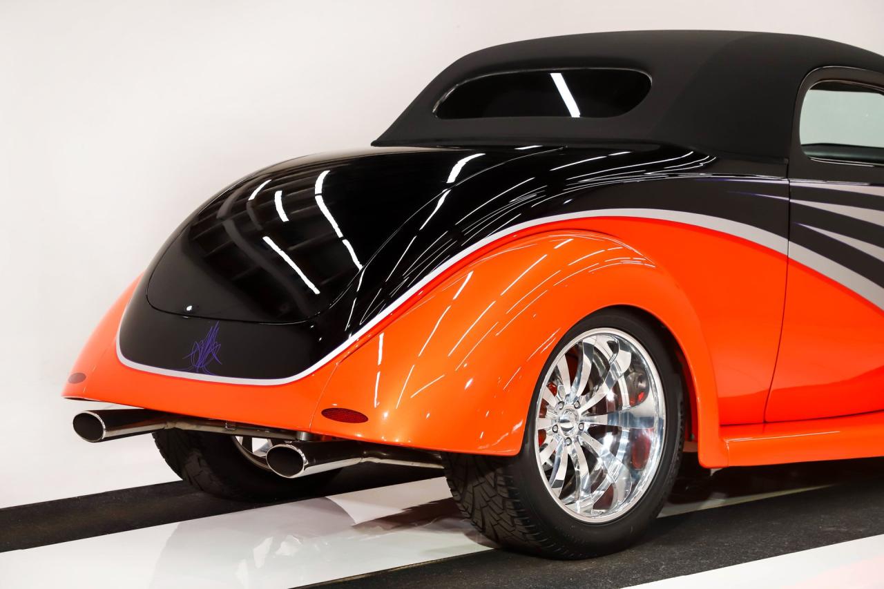 1937 Ford Custom