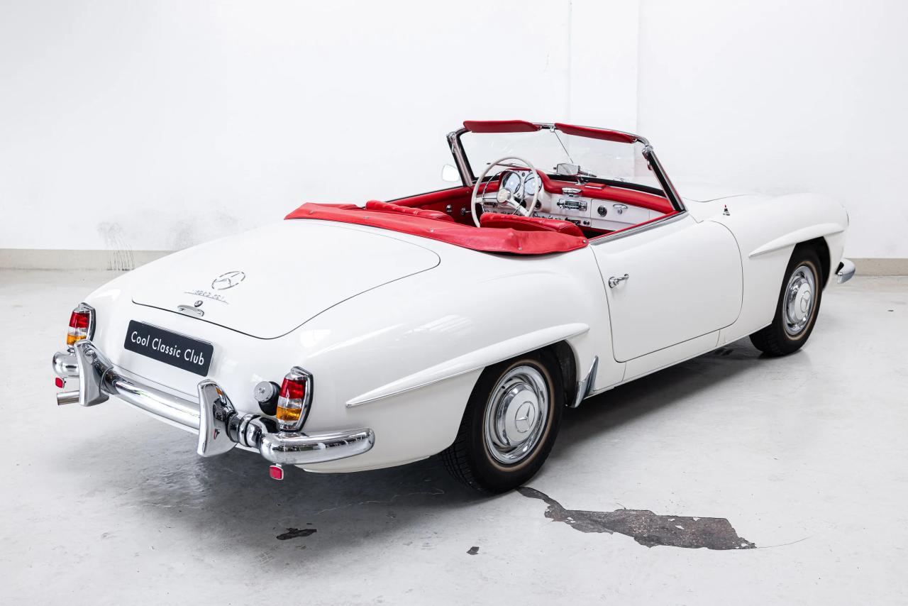 1961 Mercedes - Benz 190SL