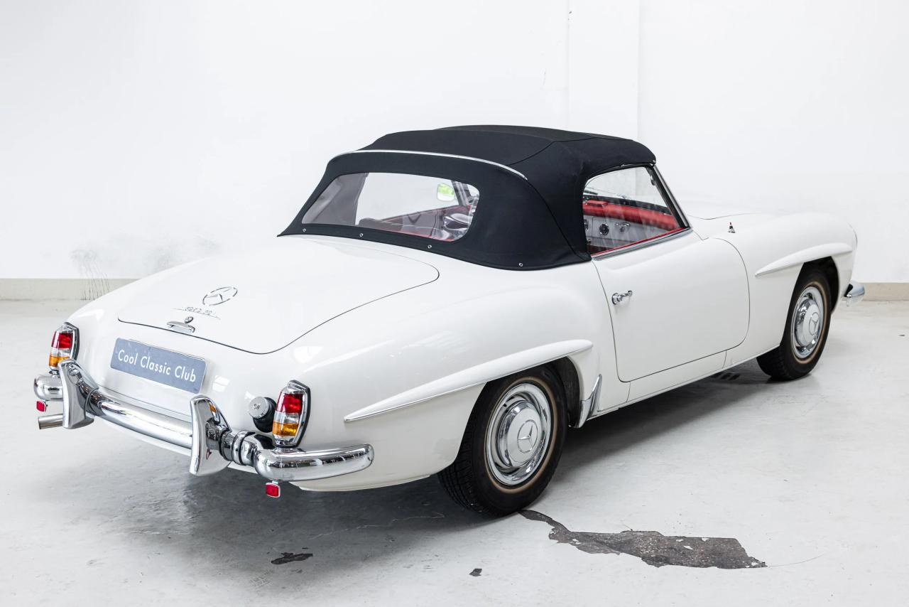 1961 Mercedes - Benz 190SL