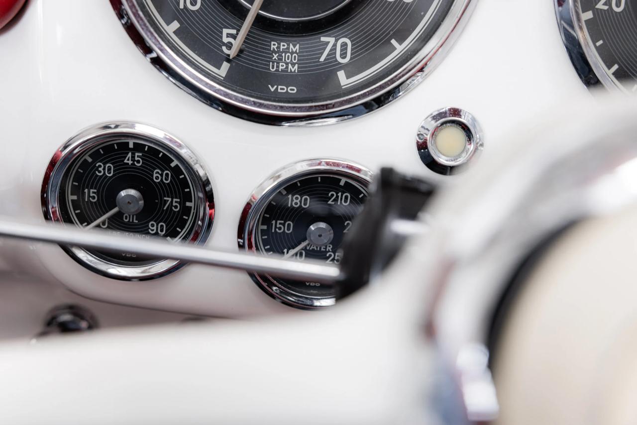 1961 Mercedes - Benz 190SL