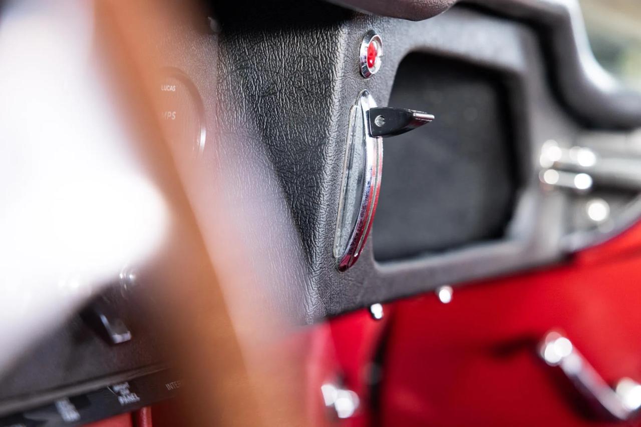 1965 Jaguar E-Type series 1 4.2 OTS