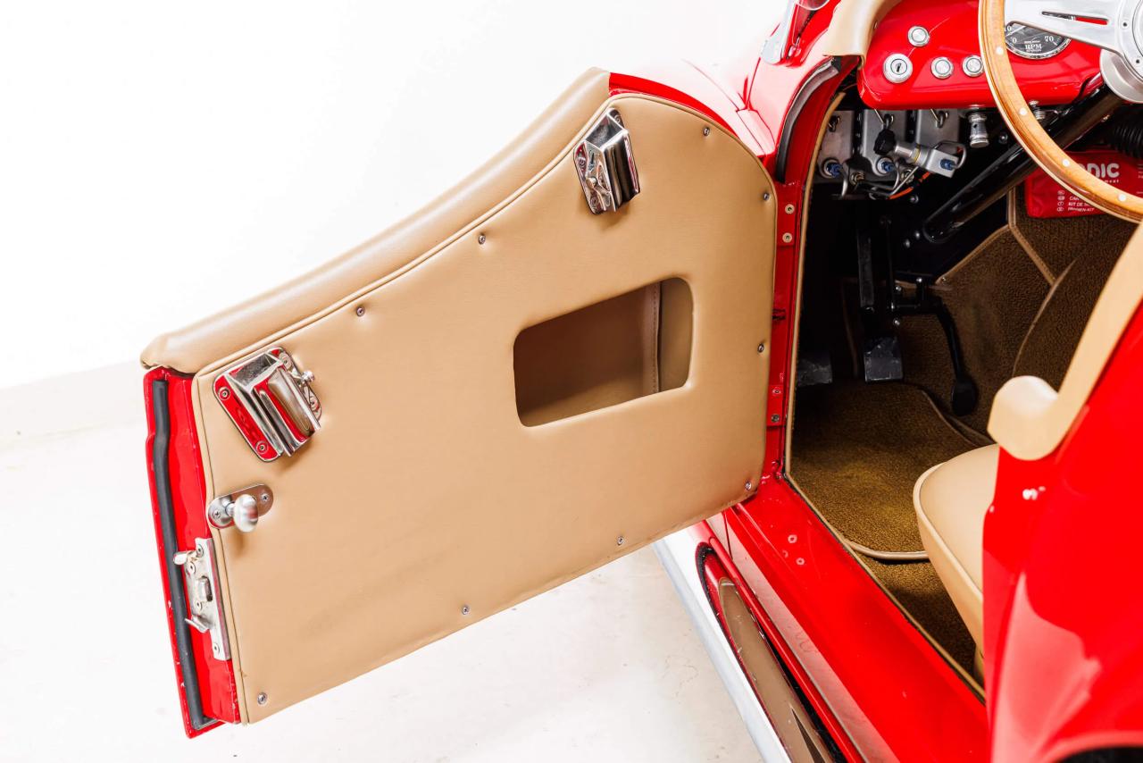 1957 Triumph TR3 V8 Restomod