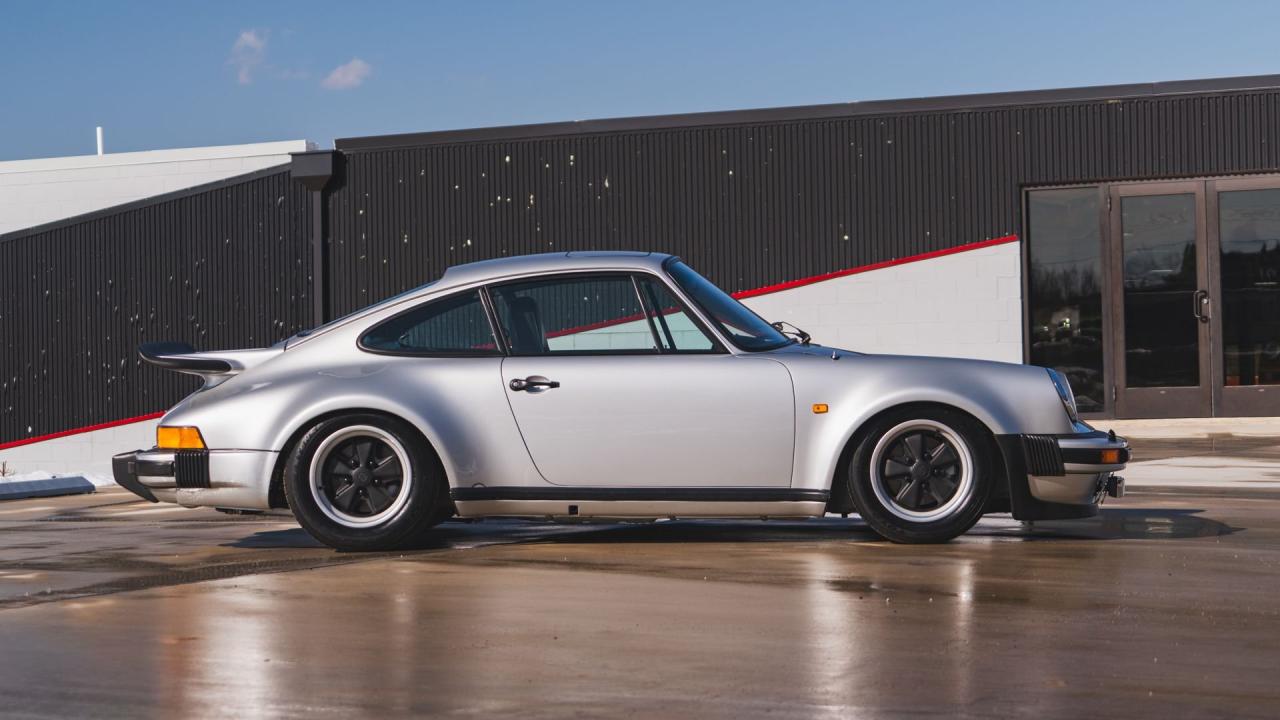 1975 Porsche 911 Turbo