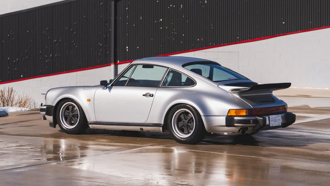 1975 Porsche 911 Turbo