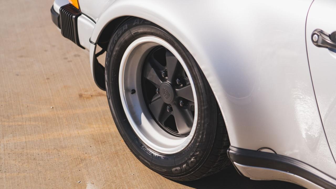 1975 Porsche 911 Turbo