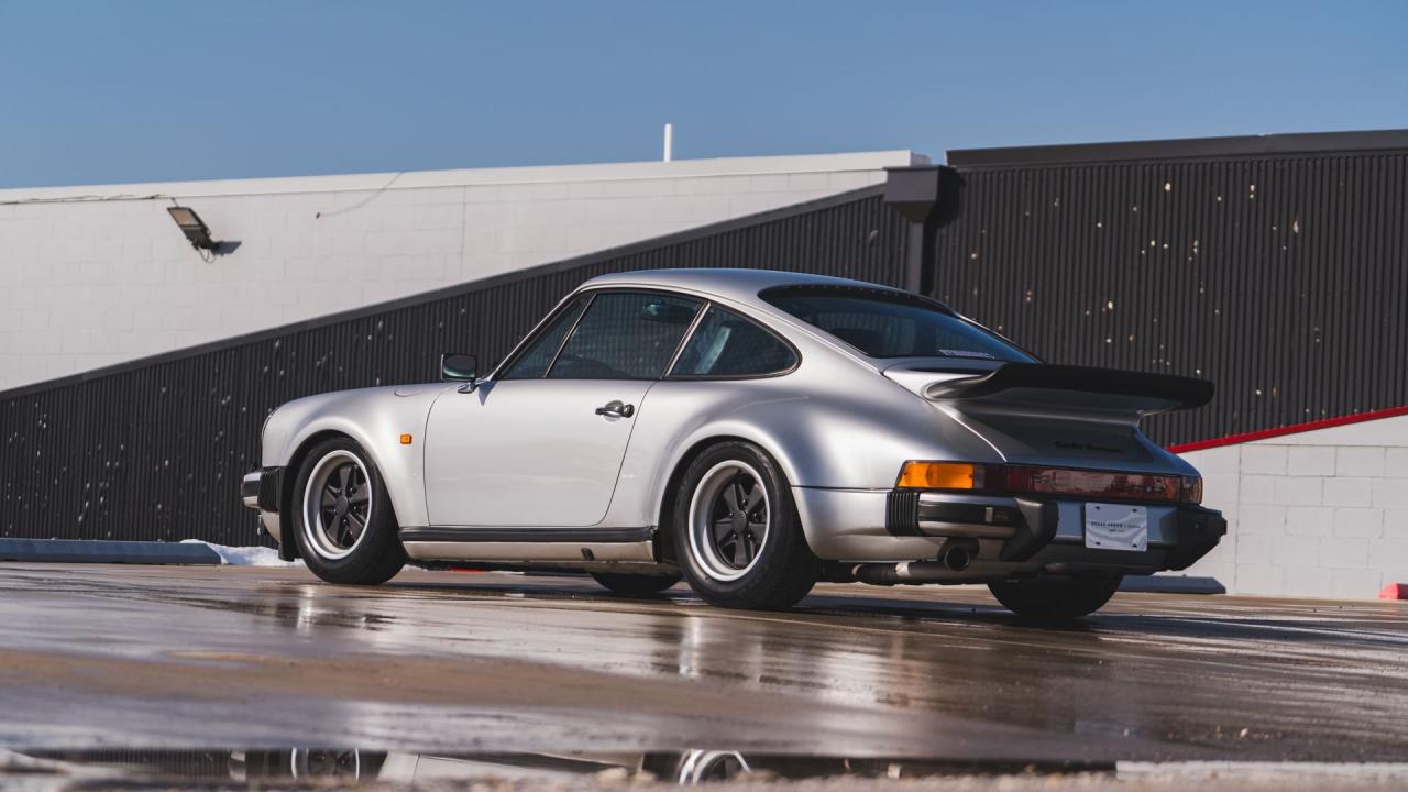 1975 Porsche 911 Turbo