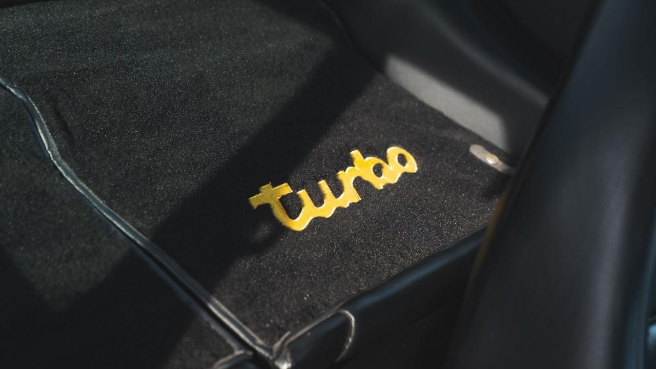 1975 Porsche 911 Turbo