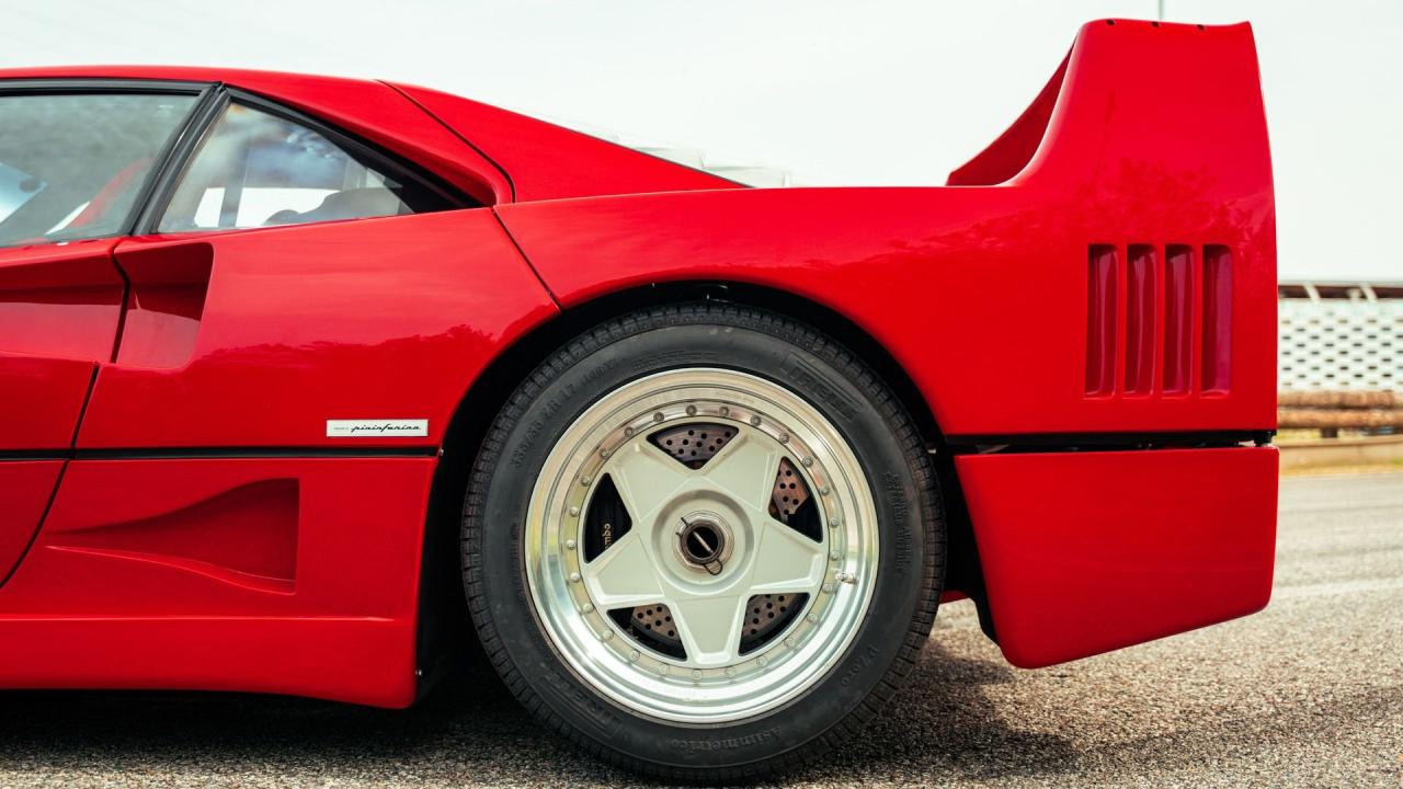 1990 Ferrari F40