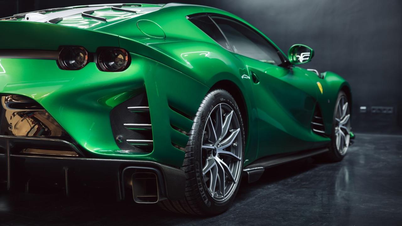 2023 Ferrari 812 Competizione