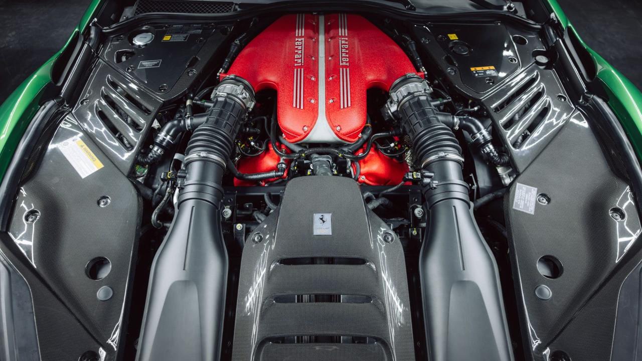 2023 Ferrari 812 Competizione