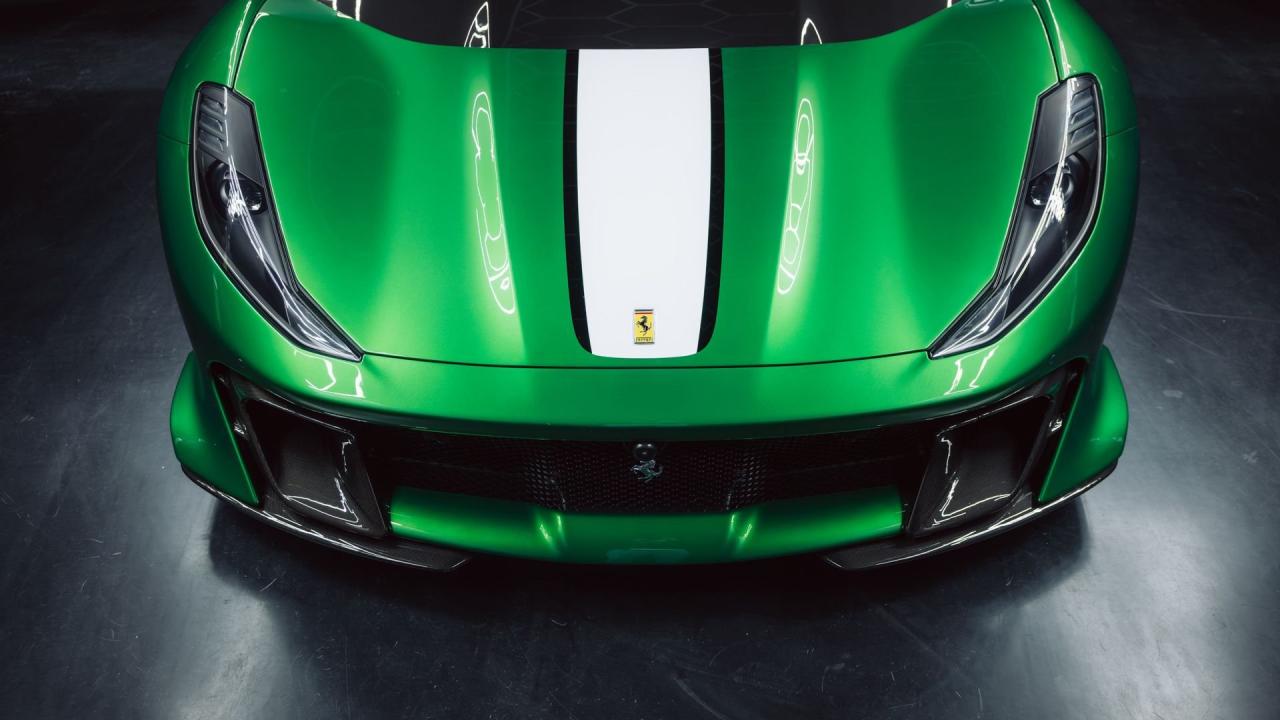 2023 Ferrari 812 Competizione