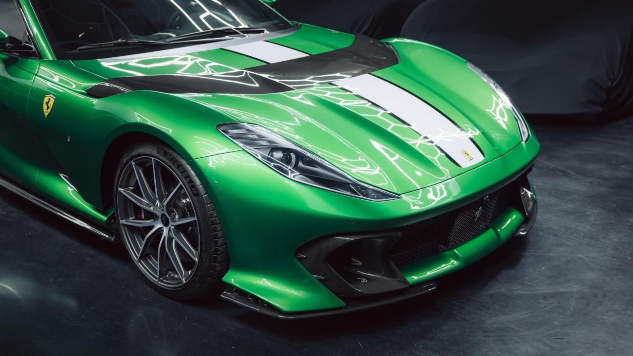 2023 Ferrari 812 Competizione