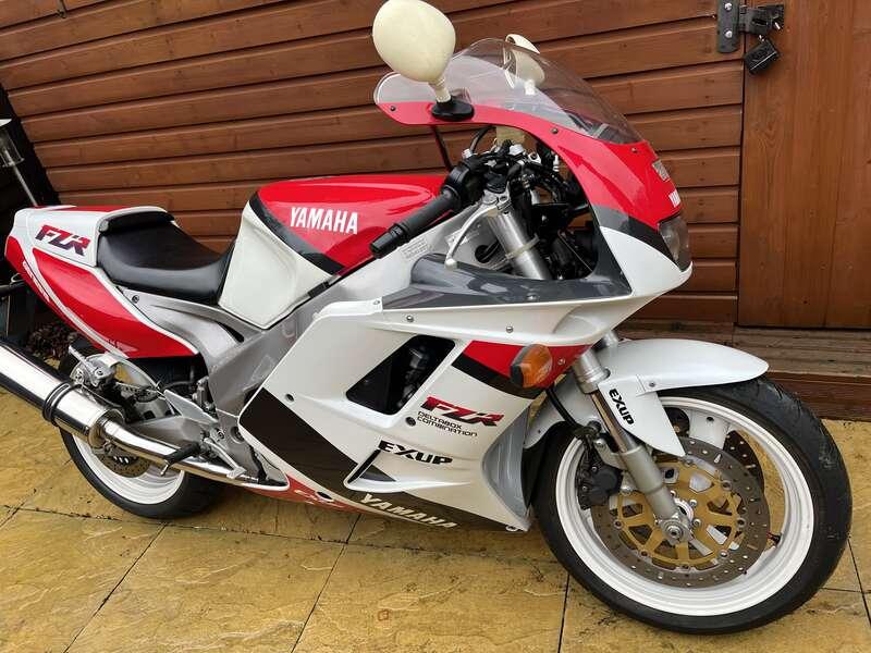 1992 Yamaha FZR1000