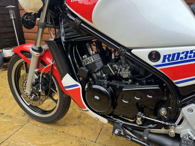 1985 Yamaha RD350LC2