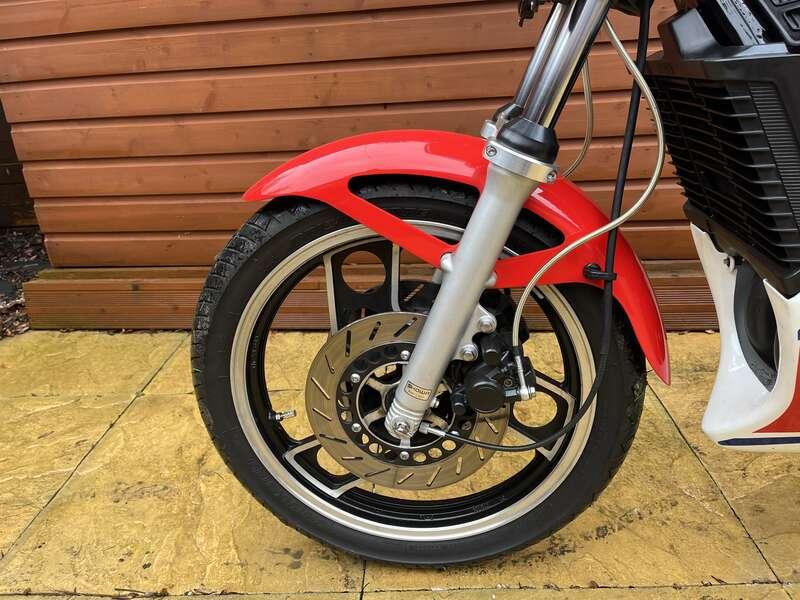 1985 Yamaha RD350LC2