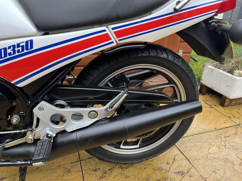 1985 Yamaha RD350LC2