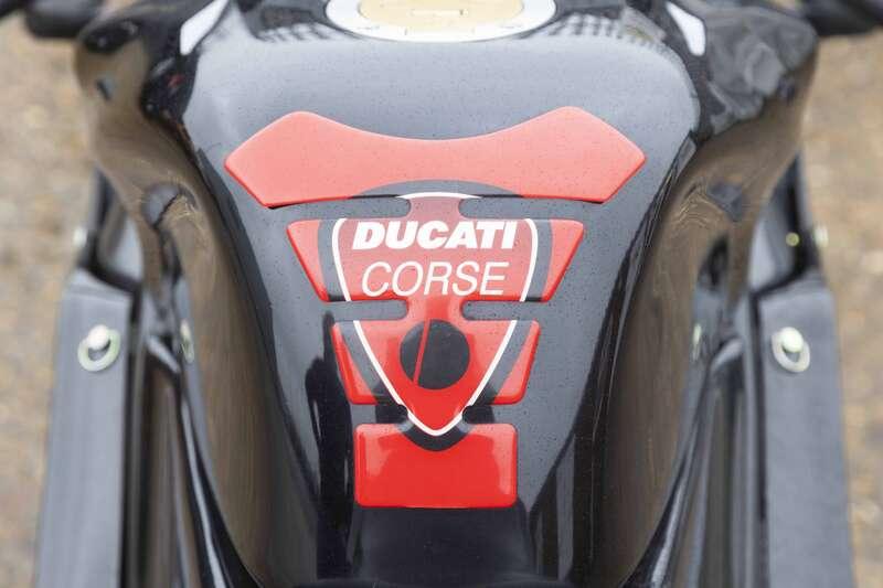 1994 Ducati 916 BIPOSTO SENNA III REPLICA