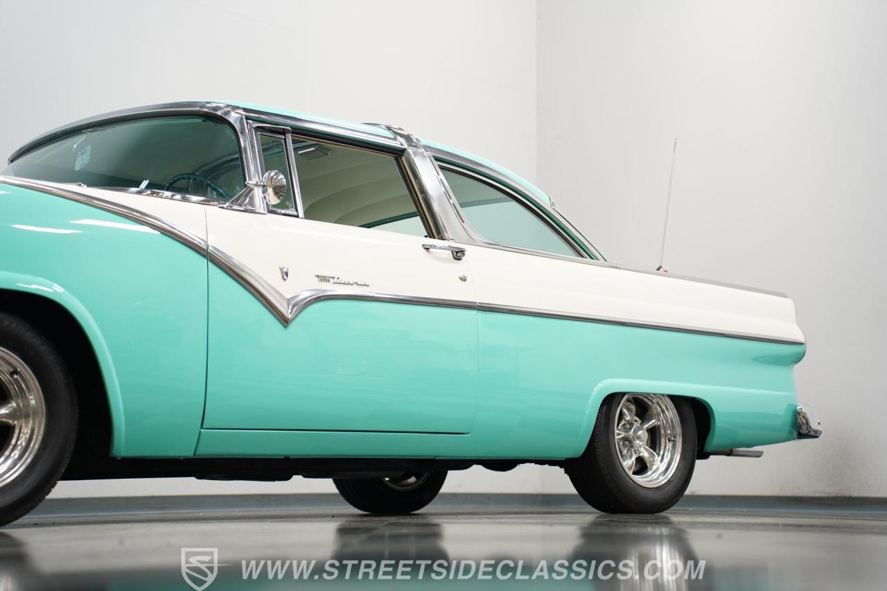 1955 Ford Crown Victoria