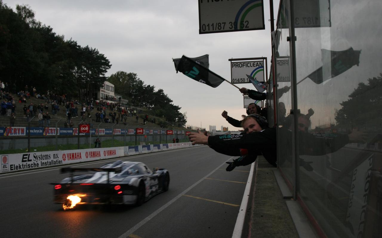 2005 Maserati MC12 GT1