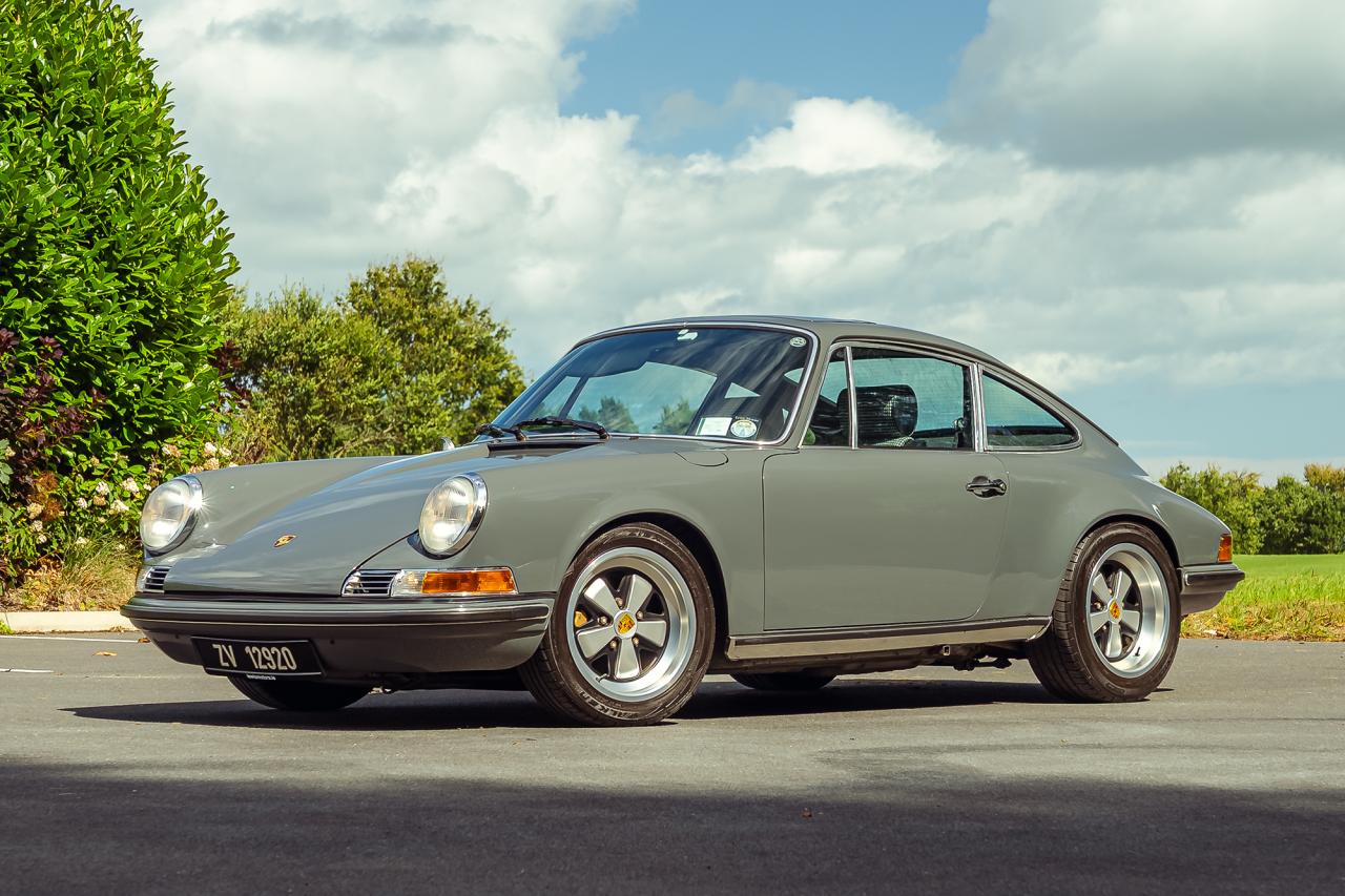 1985 Porsche 911 Carrera 3.2 - Rennsport