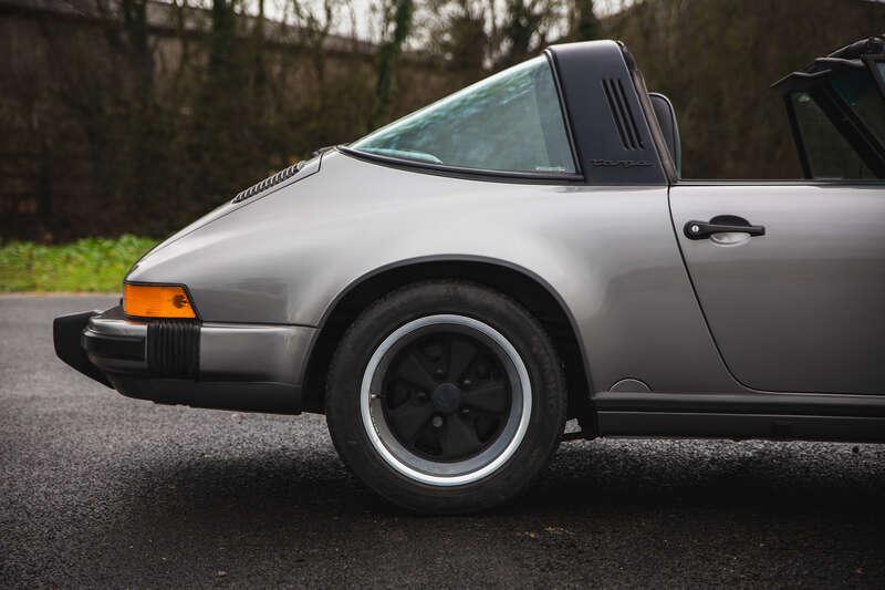 1989 Porsche 911 3.2 TARGA