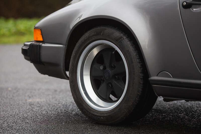 1989 Porsche 911 3.2 TARGA