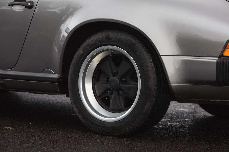 1989 Porsche 911 3.2 TARGA