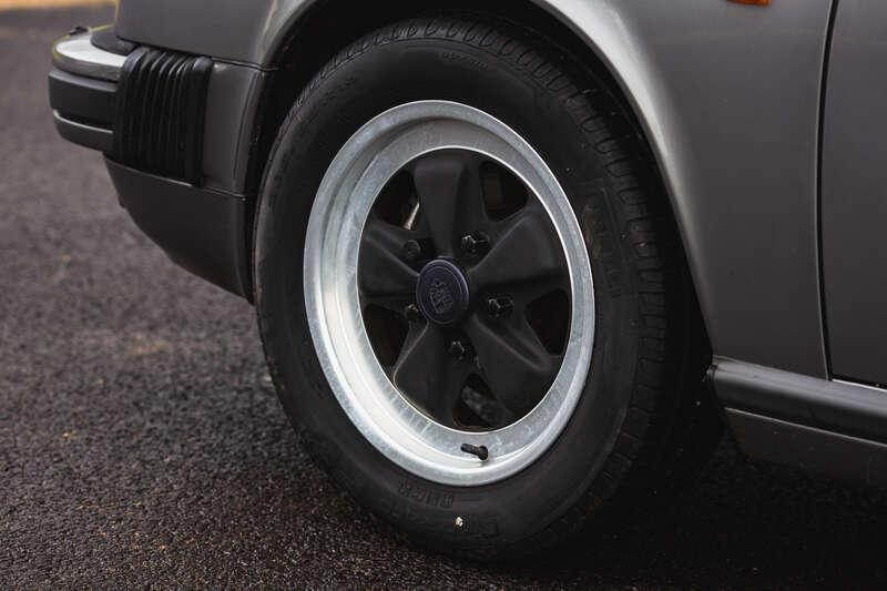 1989 Porsche 911 3.2 TARGA