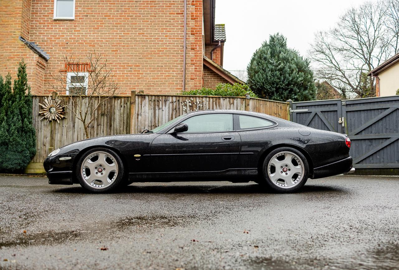 1998 Jaguar XKR Paramount