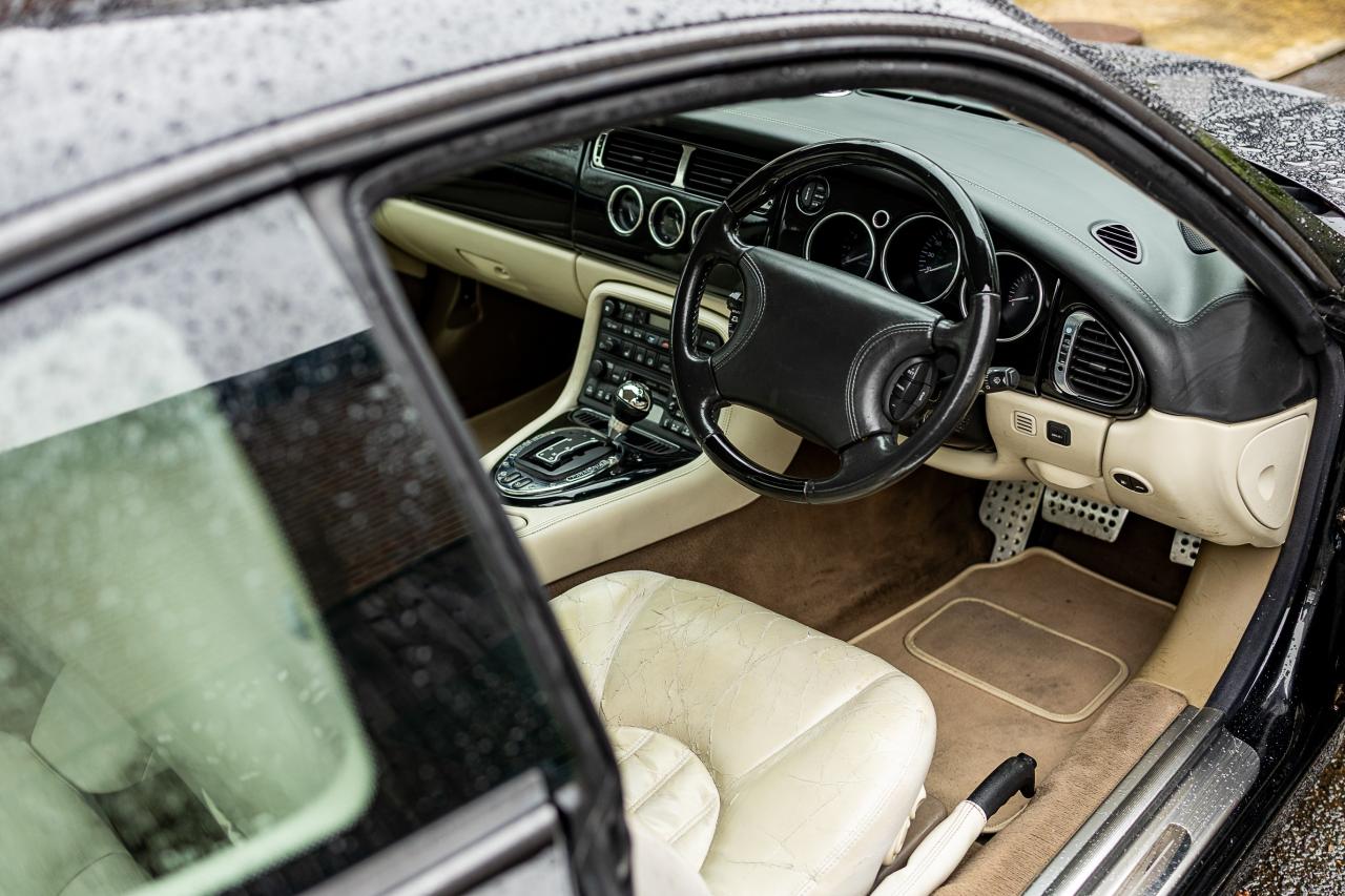 1998 Jaguar XKR Paramount